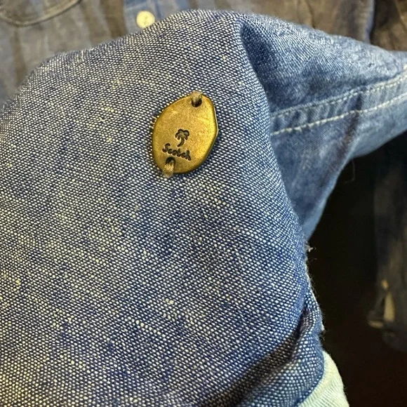Scotch & Soda | Blue Chambray Button Down Shirt | Men’s | Medium - Picture 4 of 12